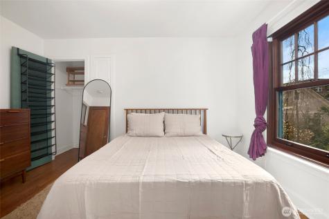 408 Bellevue Avenue E Seattle WA 98102