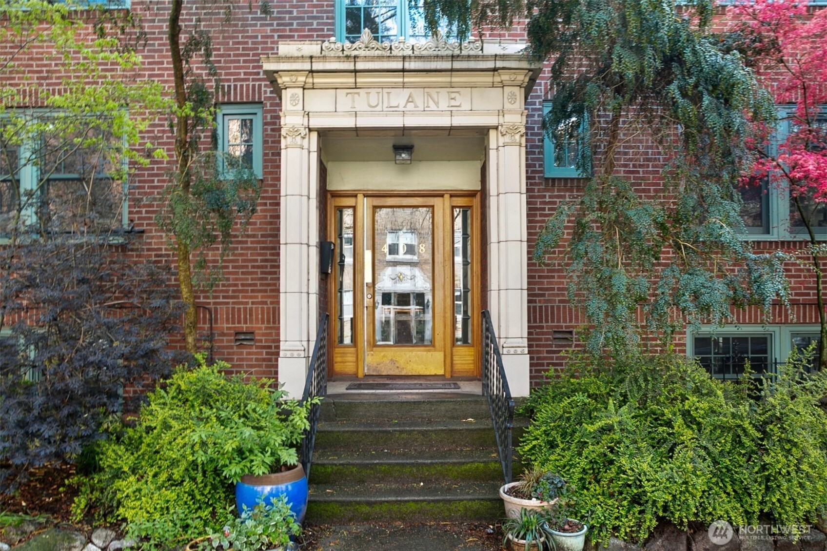 408 Bellevue Avenue E Seattle WA 98102