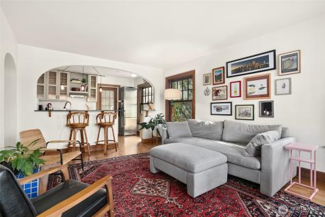 408 Bellevue Avenue E Seattle WA 98102