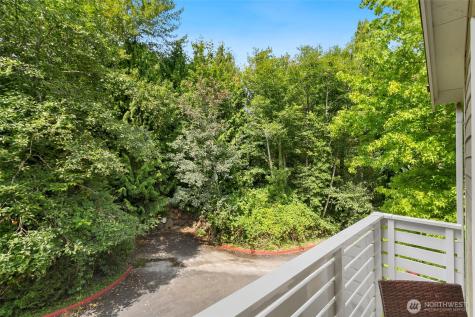 801 Rainier Avenue N Renton WA 98057