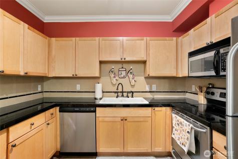 801 Rainier Avenue N Renton WA 98057