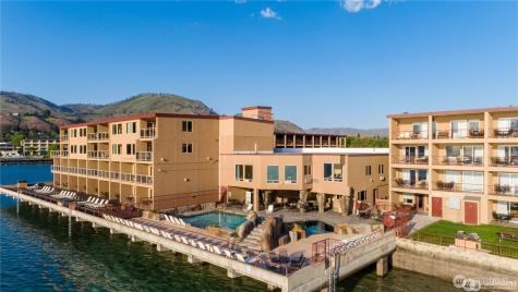 322 W Woodin Avenue Chelan WA 98816