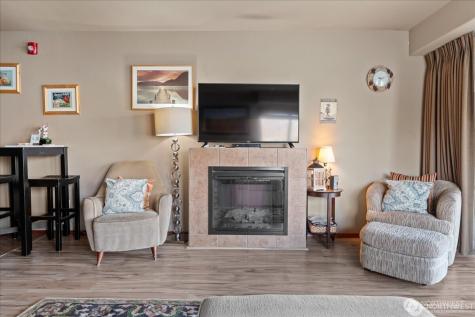 322 W Woodin Avenue Chelan WA 98816