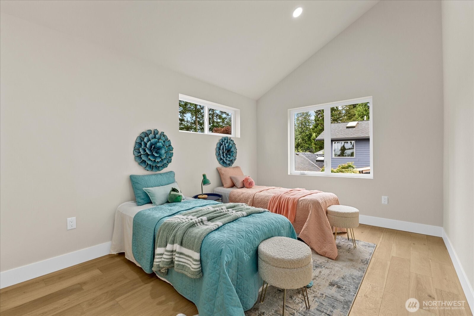 11709 Roosevelt Way NE Seattle WA 98125