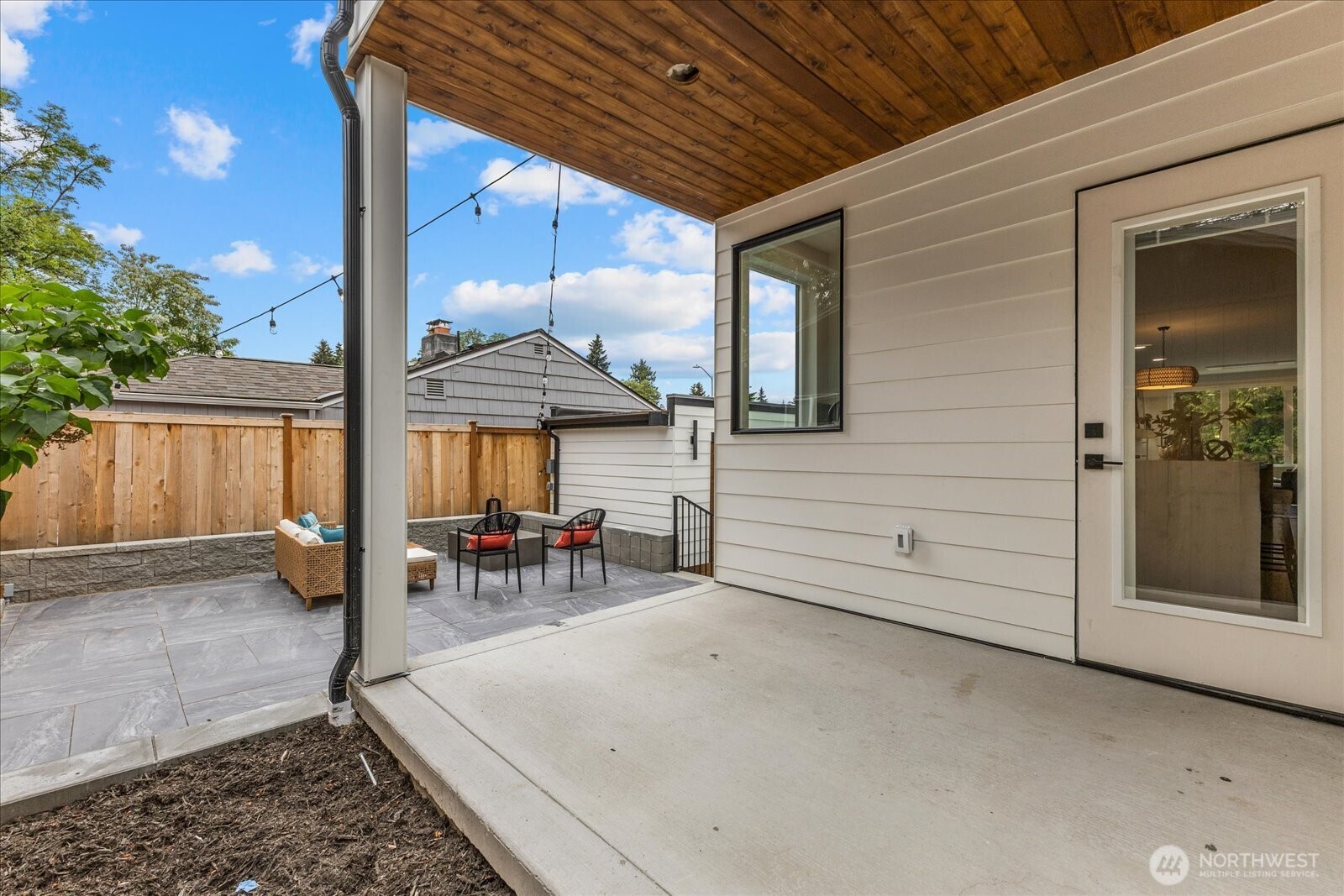 11709 Roosevelt Way NE Seattle WA 98125