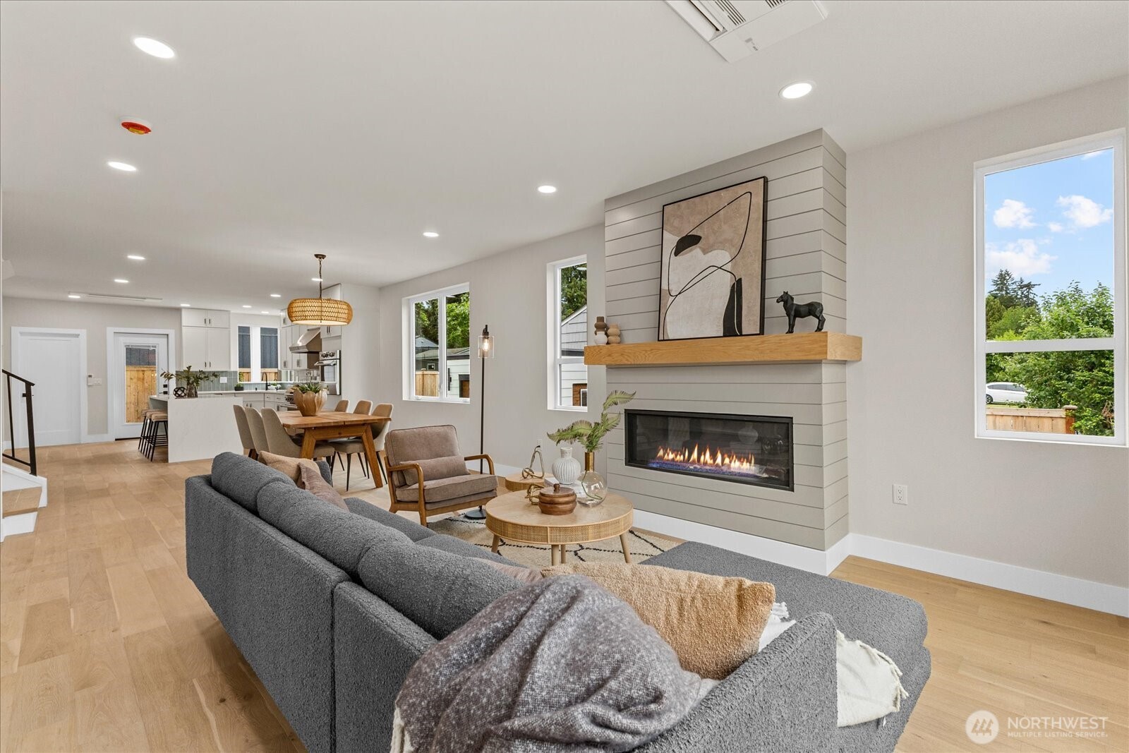 11709 Roosevelt Way NE Seattle WA 98125