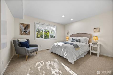 17442 NE 40th Place Redmond WA 98052