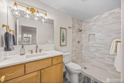 17442 NE 40th Place Redmond WA 98052