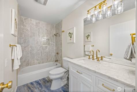 17442 NE 40th Place Redmond WA 98052