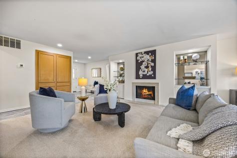 17442 NE 40th Place Redmond WA 98052