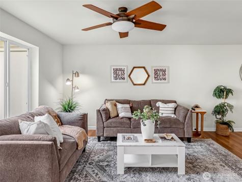2300 Jefferson Avenue NE Renton WA 98056