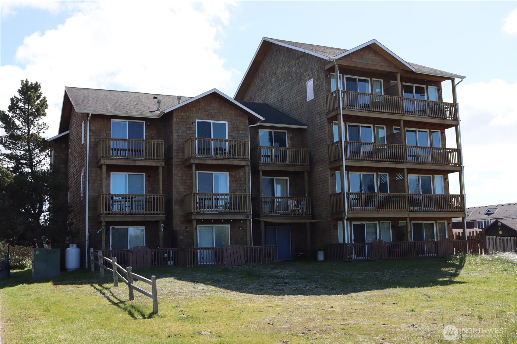205 Bolstad Avenue W Long Beach WA 98631