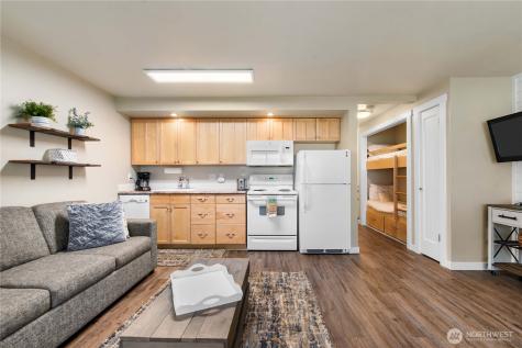 8903 Crescent Bar Road NW Quincy WA 98848
