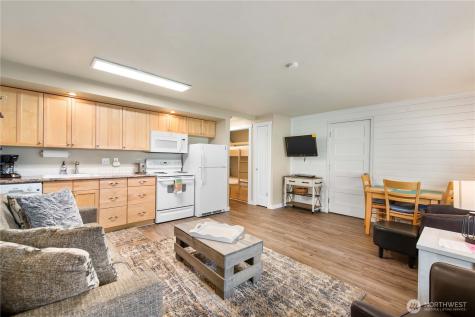 8903 Crescent Bar Road NW Quincy WA 98848