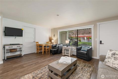 8903 Crescent Bar Road NW Quincy WA 98848