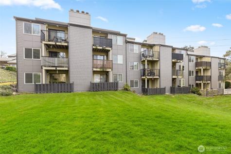 2020 Grant Avenue S Renton WA 98055
