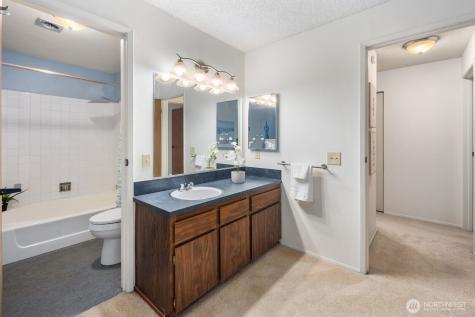 13741 15th Avenue NE Seattle WA 98125