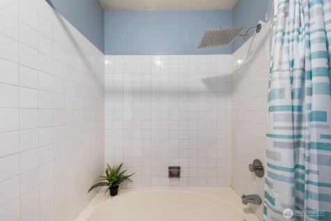 13741 15th Avenue NE Seattle WA 98125
