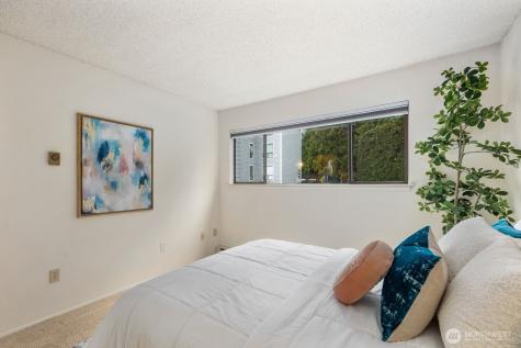 13741 15th Avenue NE Seattle WA 98125