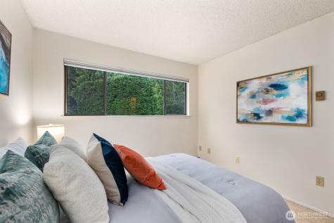 13741 15th Avenue NE Seattle WA 98125