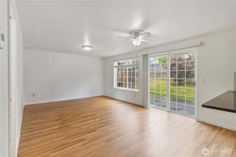 10513 SE 250th Place Kent WA 98030