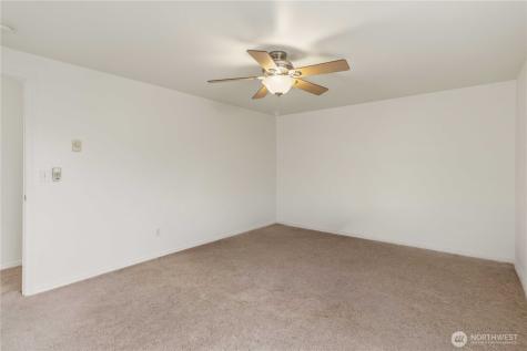 10513 SE 250th Place Kent WA 98030