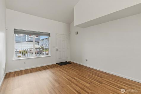 10513 SE 250th Place Kent WA 98030