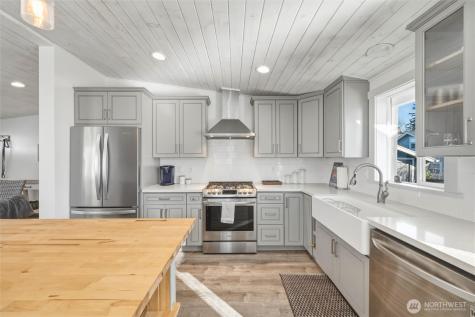4751 Birch Bay Lynden Road Blaine WA 98230