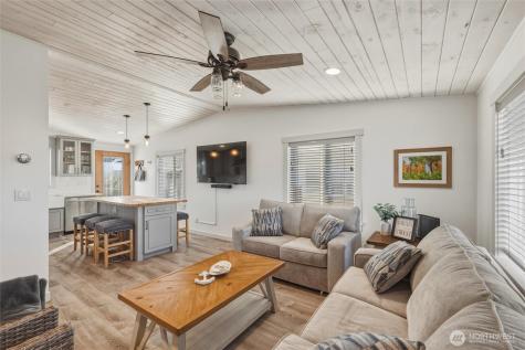 4751 Birch Bay Lynden Road Blaine WA 98230