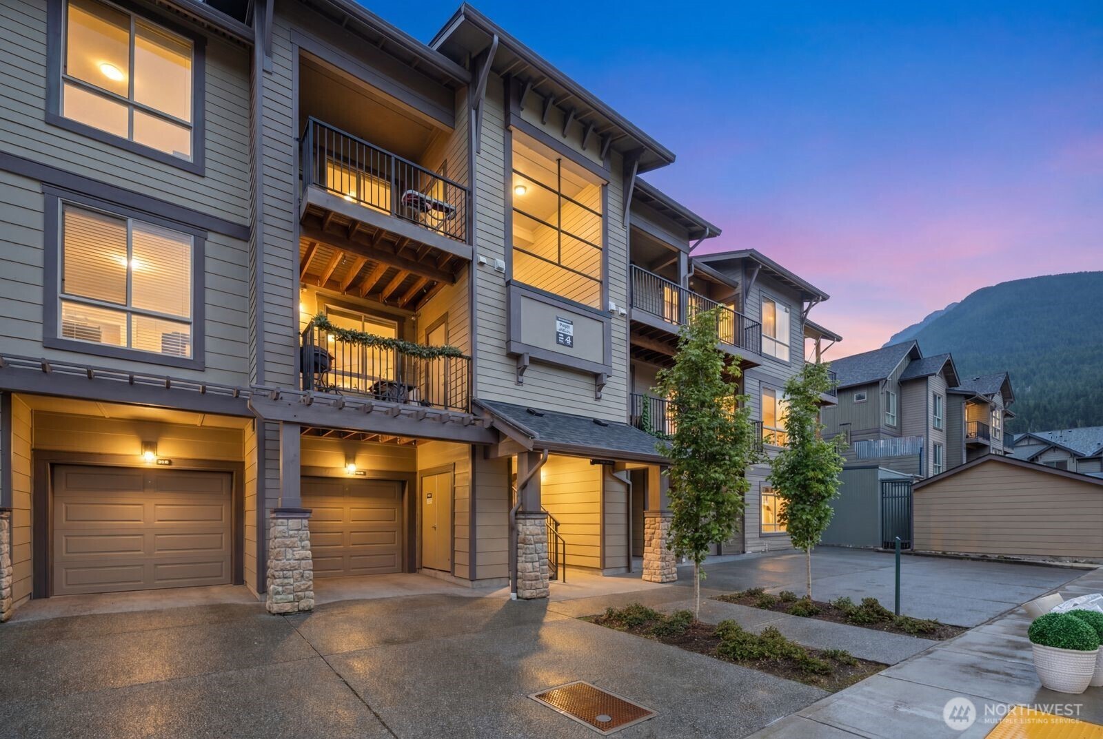 1237 Meander Way SE North Bend WA 98045