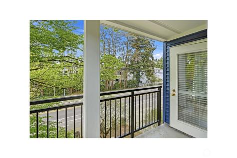 18210 73rd Avenue NE Kenmore WA 98028