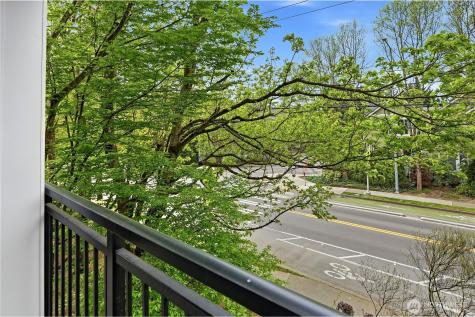 18210 73rd Avenue NE Kenmore WA 98028