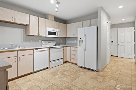 18210 73rd Avenue NE Kenmore WA 98028