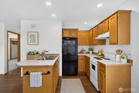 161 W Whidbey Avenue Oak Harbor WA 98277