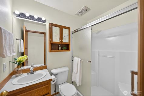 161 W Whidbey Avenue Oak Harbor WA 98277
