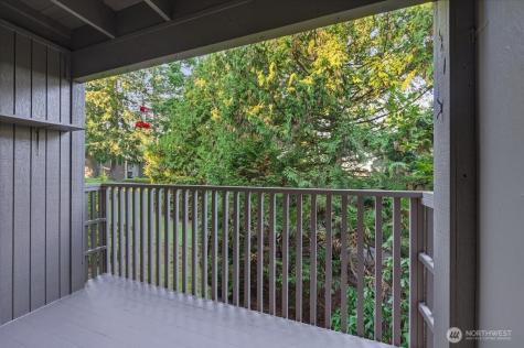 22107 66th Avenue W Mountlake Terrace WA 98043