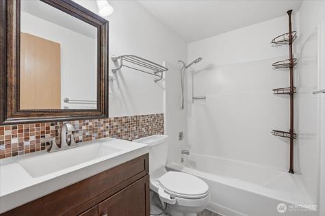 22107 66th Avenue W Mountlake Terrace WA 98043