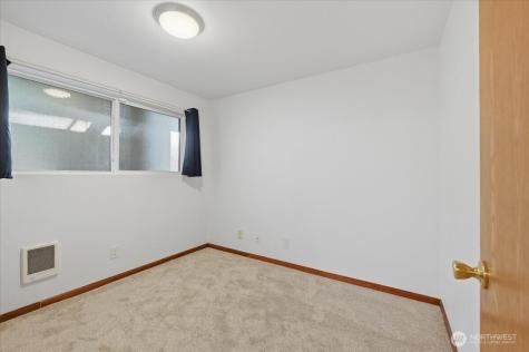22107 66th Avenue W Mountlake Terrace WA 98043