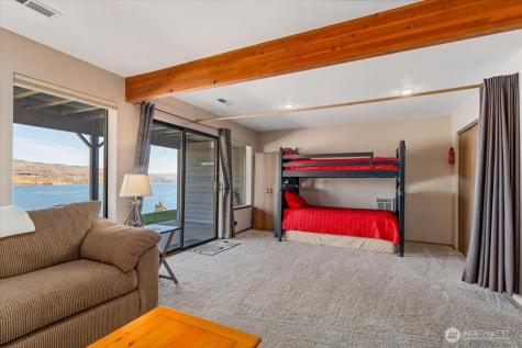 4056 Lakeveiw Place Chelan WA 98816