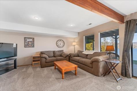 4056 Lakeveiw Place Chelan WA 98816