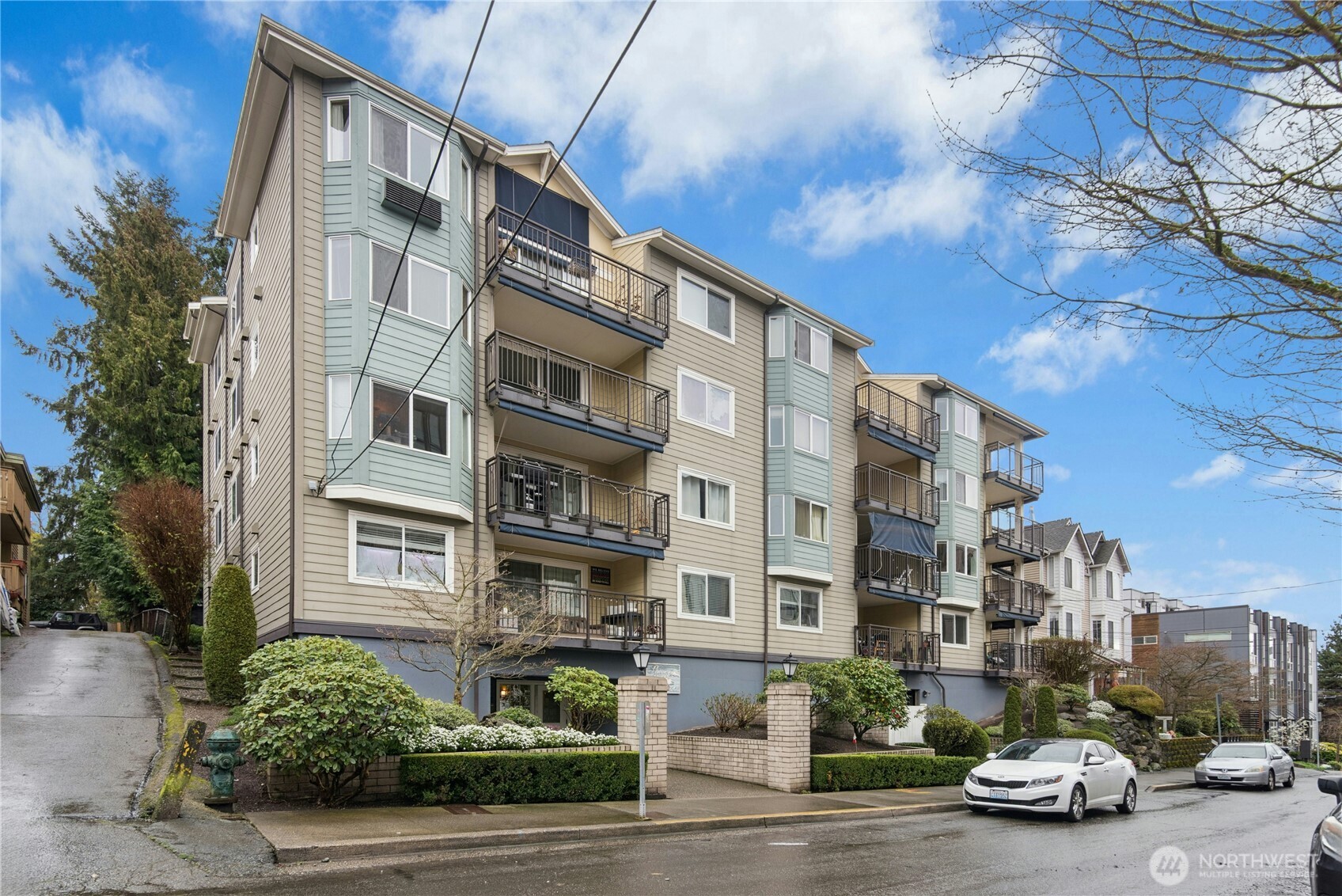 8720 Phinney Avenue N Seattle WA 98103