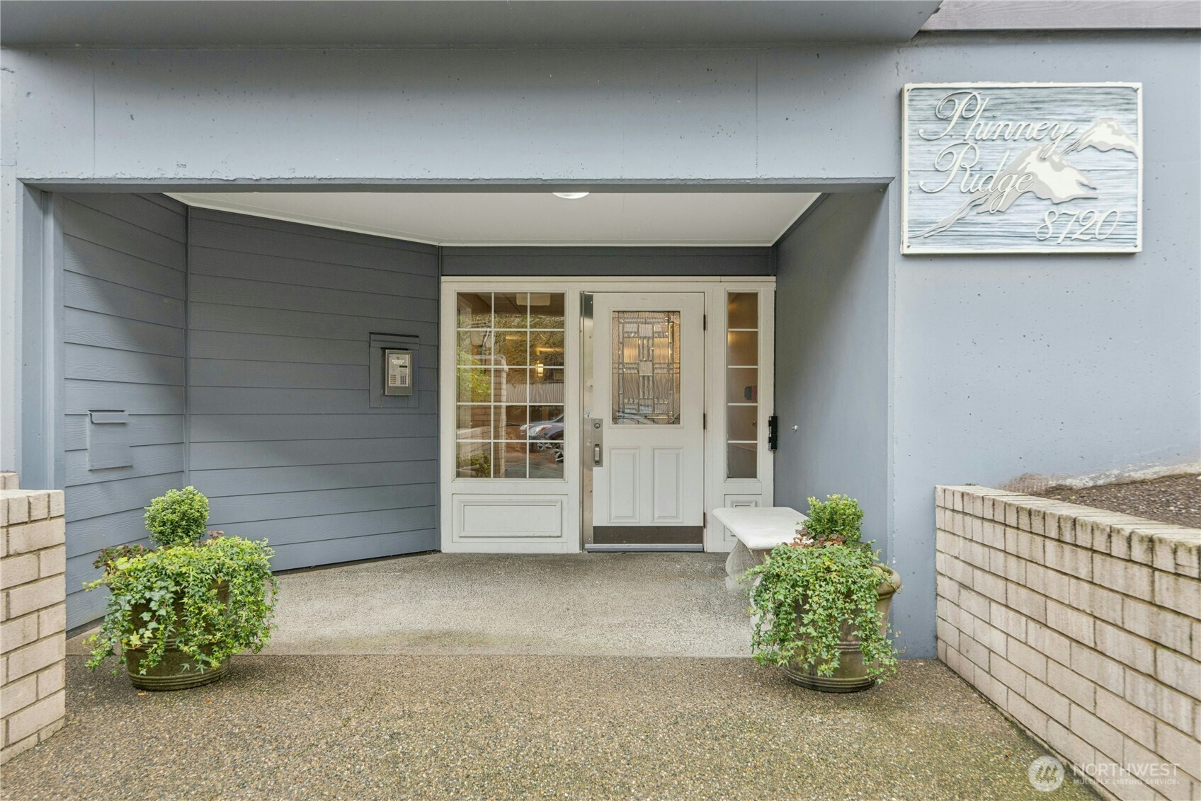 8720 Phinney Avenue N Seattle WA 98103