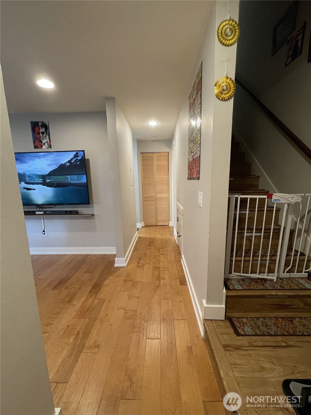 Redmond WA 98052