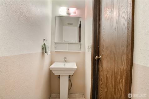 1040 S 320th Street Federal Way WA 98003