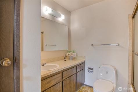 1040 S 320th Street Federal Way WA 98003