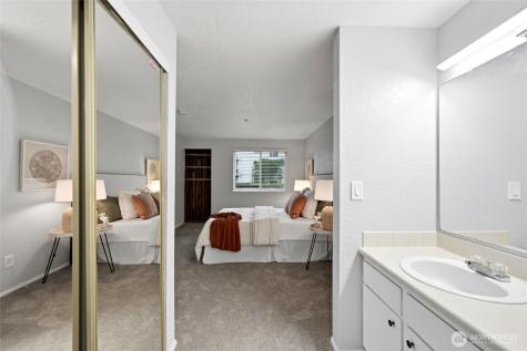 25005 98th Place S Kent WA 98030