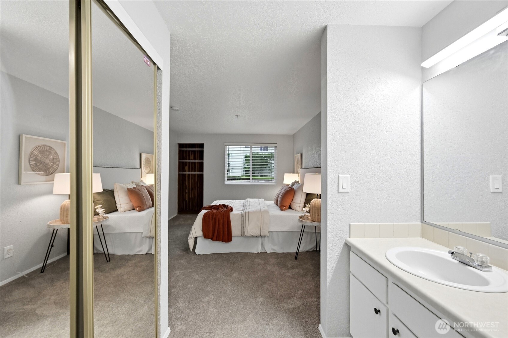 25005 98th Place S Kent WA 98030