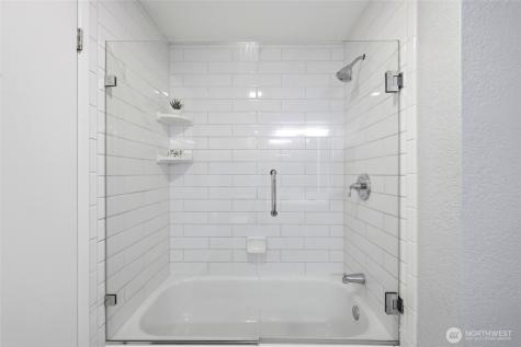 25005 98th Place S Kent WA 98030
