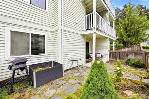 25005 98th Place S Kent WA 98030