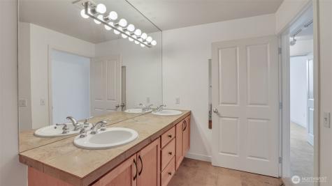 300 110th Avenue NE Bellevue WA 98004